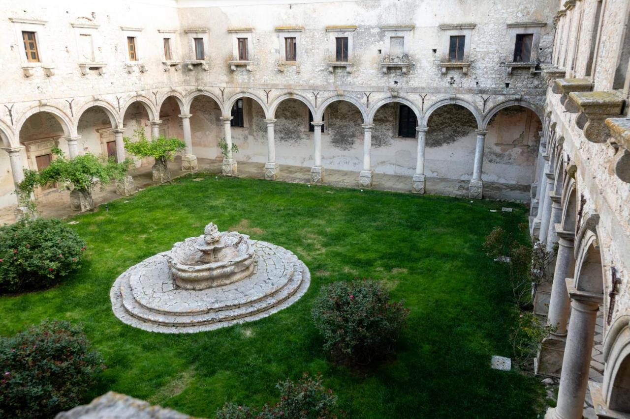 Abbazia Santa Maria Del Bosco Guest House Contessa Entellina ภายนอก รูปภาพ