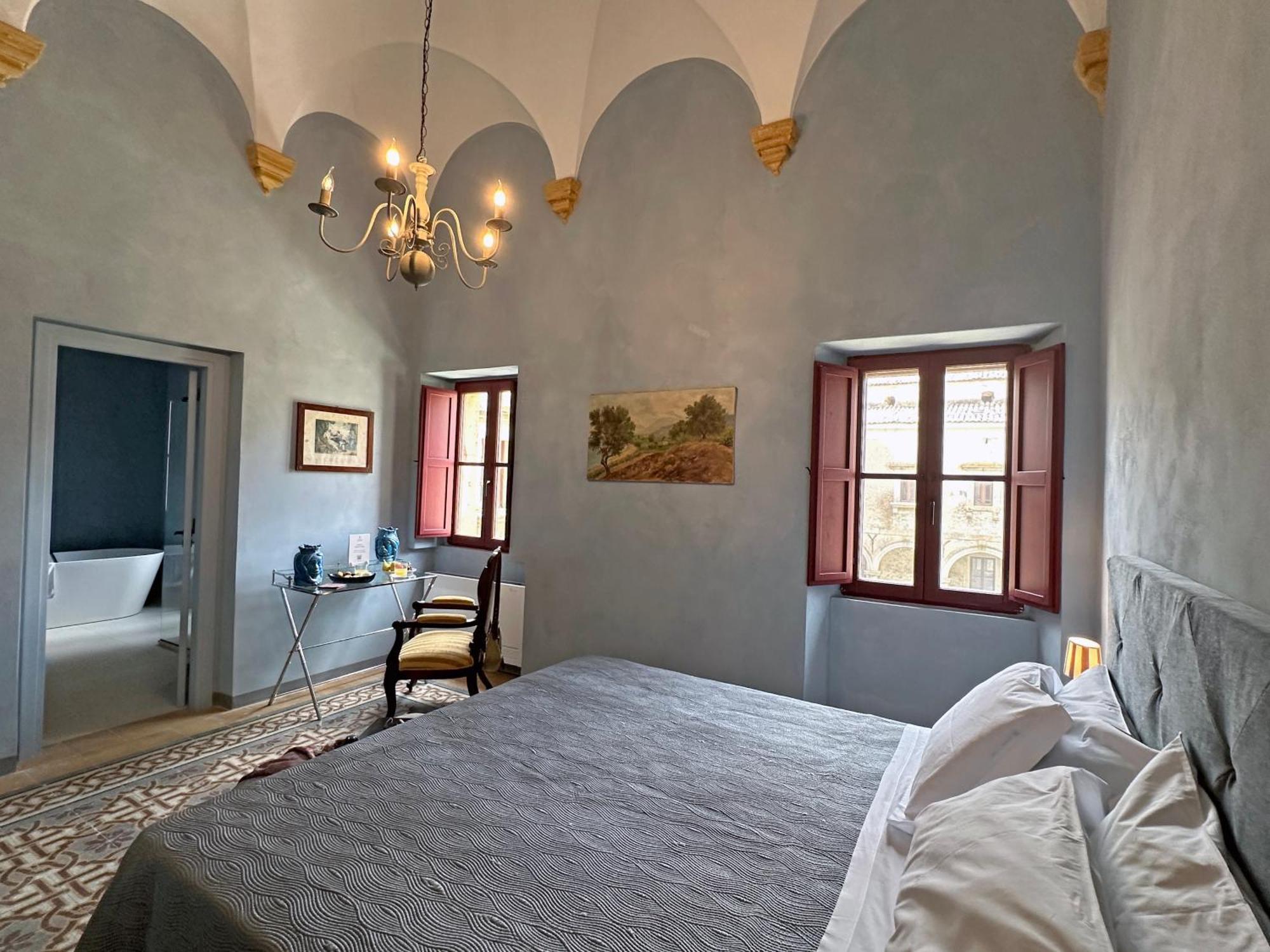 Abbazia Santa Maria Del Bosco Guest House Contessa Entellina ภายนอก รูปภาพ