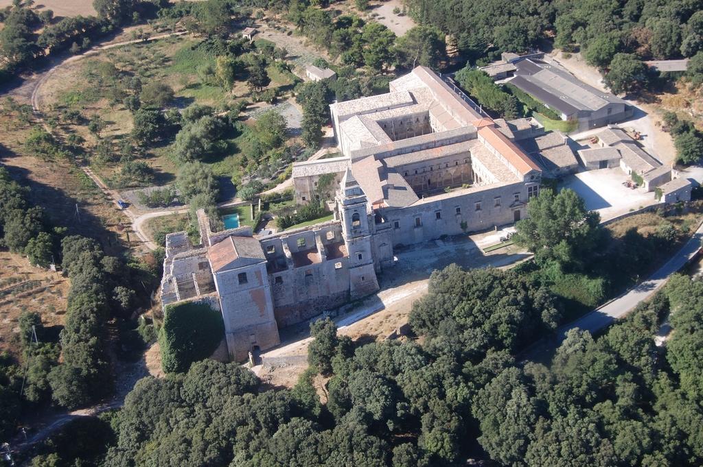 Abbazia Santa Maria Del Bosco Guest House Contessa Entellina ภายนอก รูปภาพ