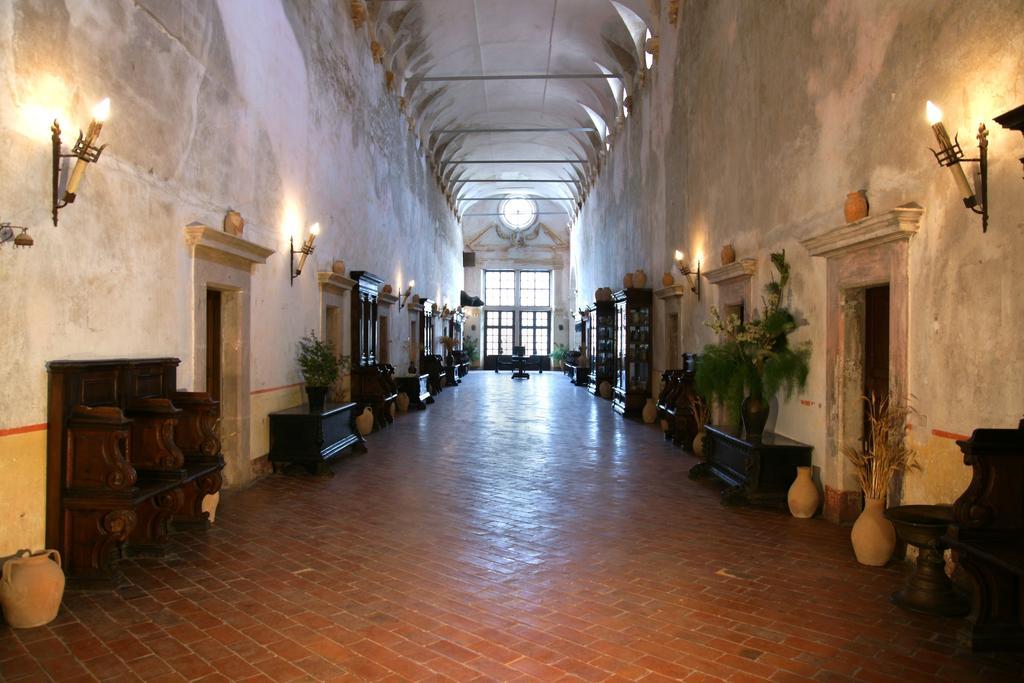Abbazia Santa Maria Del Bosco Guest House Contessa Entellina ภายนอก รูปภาพ