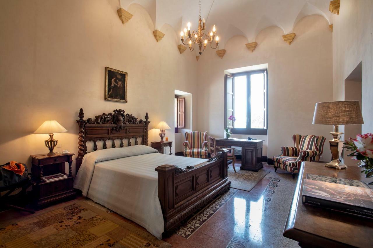 Abbazia Santa Maria Del Bosco Guest House Contessa Entellina ภายนอก รูปภาพ