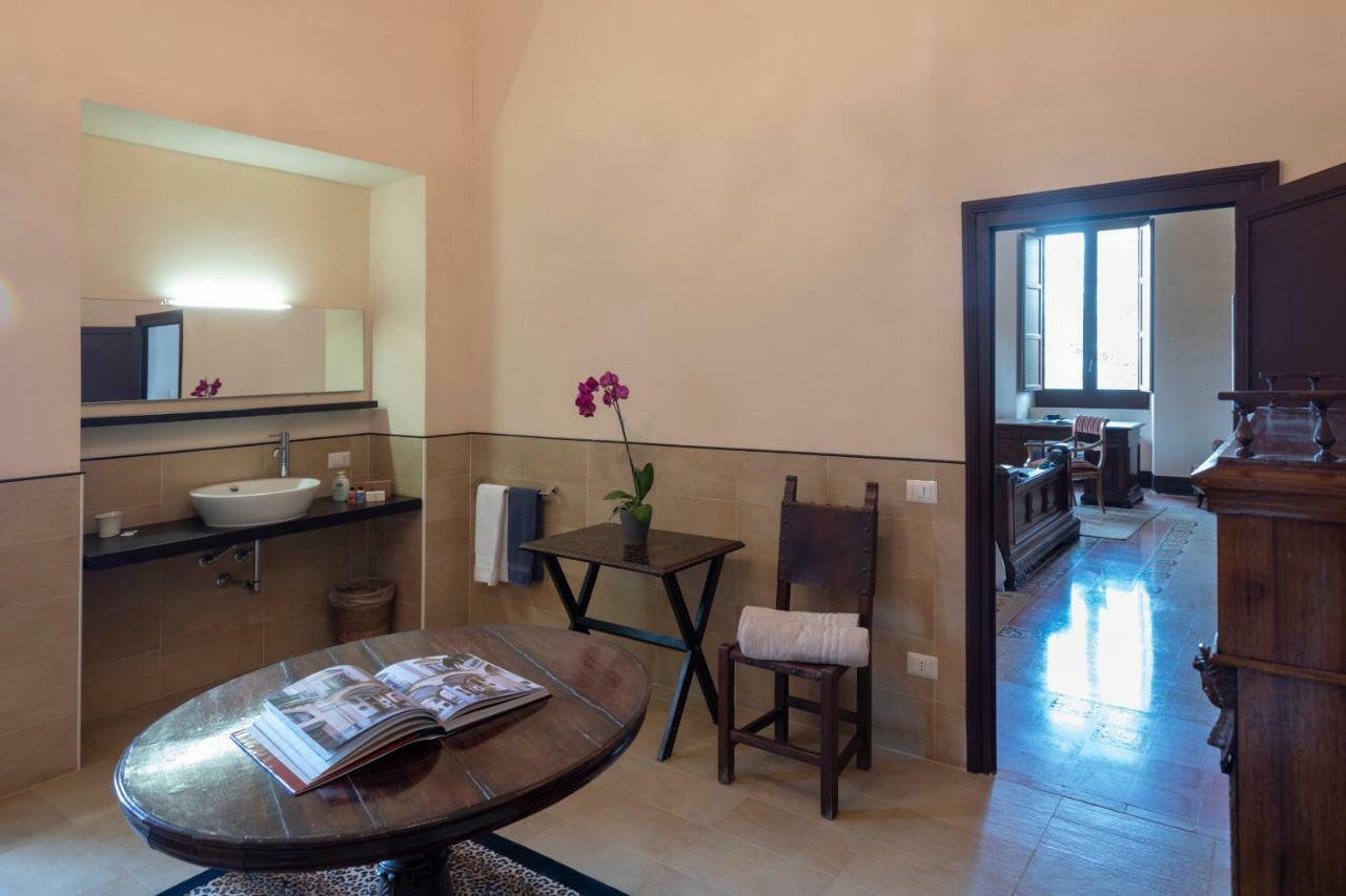 Abbazia Santa Maria Del Bosco Guest House Contessa Entellina ภายนอก รูปภาพ