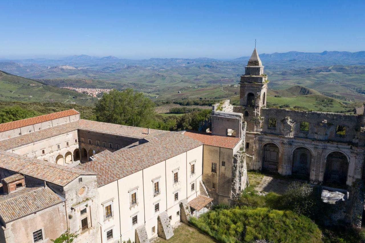 Abbazia Santa Maria Del Bosco Guest House Contessa Entellina ภายนอก รูปภาพ